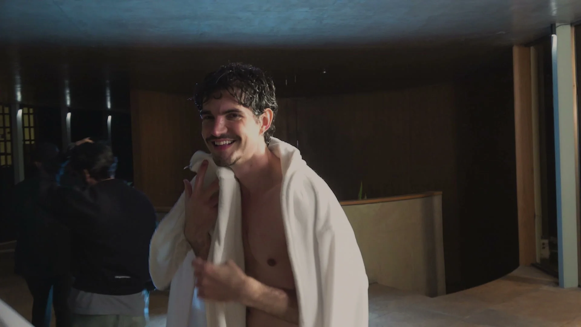 Jão stands in a dressing room in Netflix’s teaser.