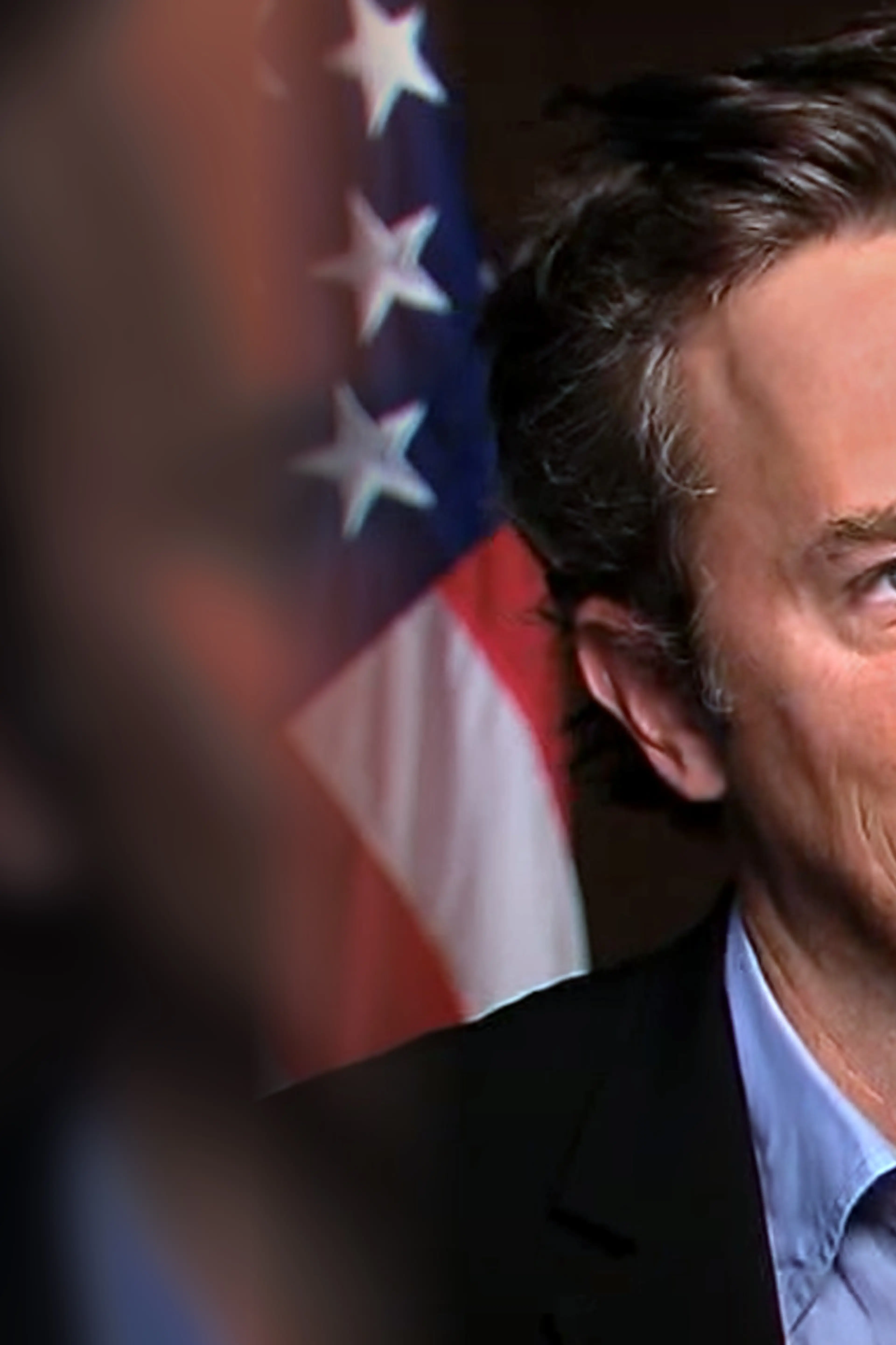 Matthew Perry in a 2012 interview, with a circular inset showing him leaving a rehearsal in 1995.
