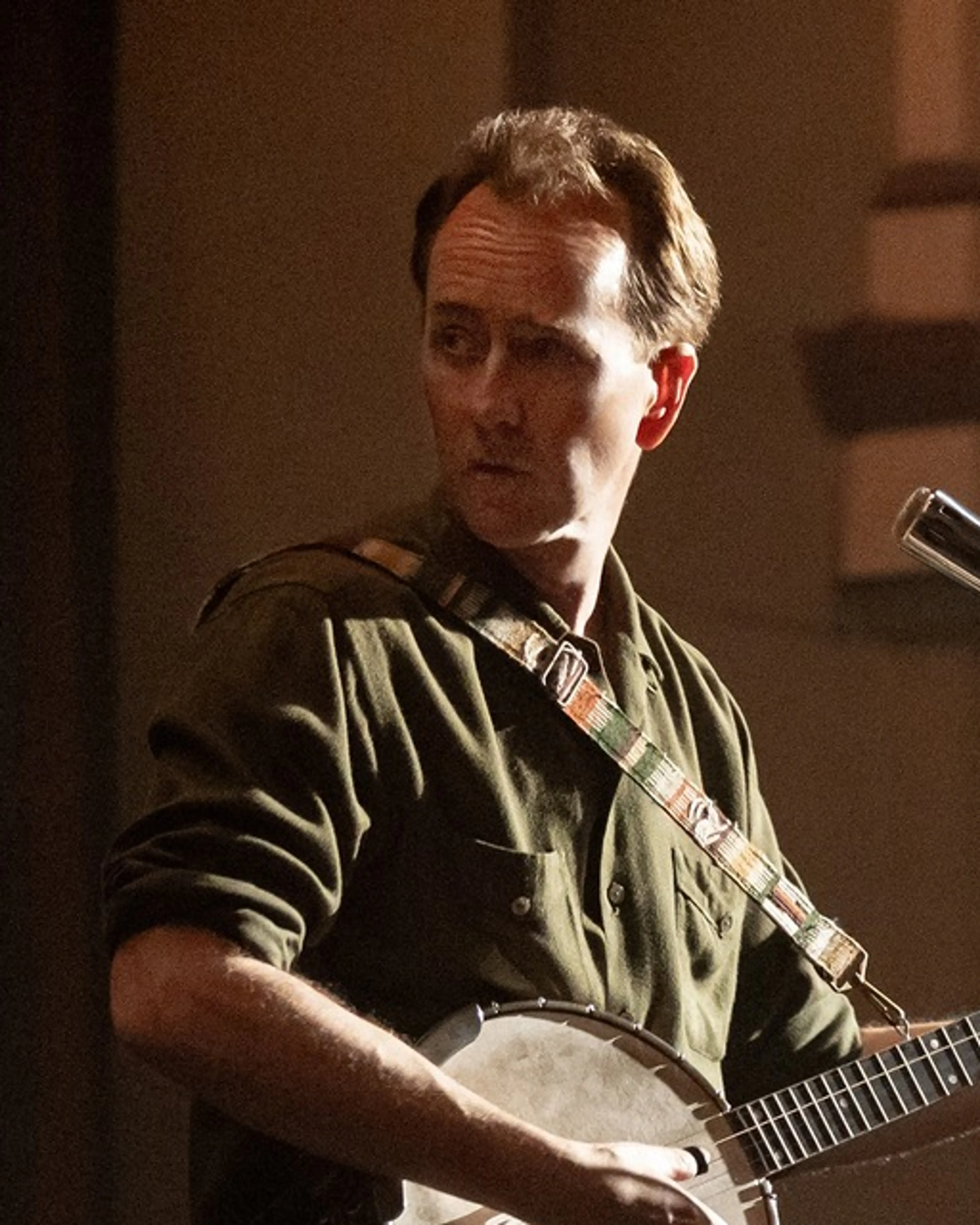 Edward Norton as Pete Seeger.