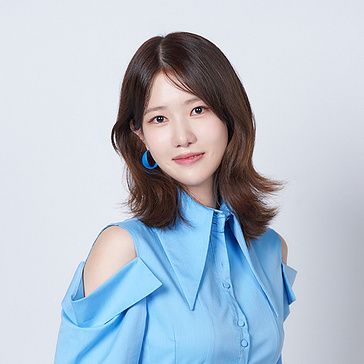 Yang Hye-ji as Lee Cha-rim in the KBS World Iron Family cast portrait.