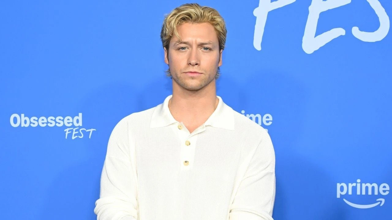 Stephen Kalyn poses at Prime Video’s Obsessed Fest in a clean event portrait.
