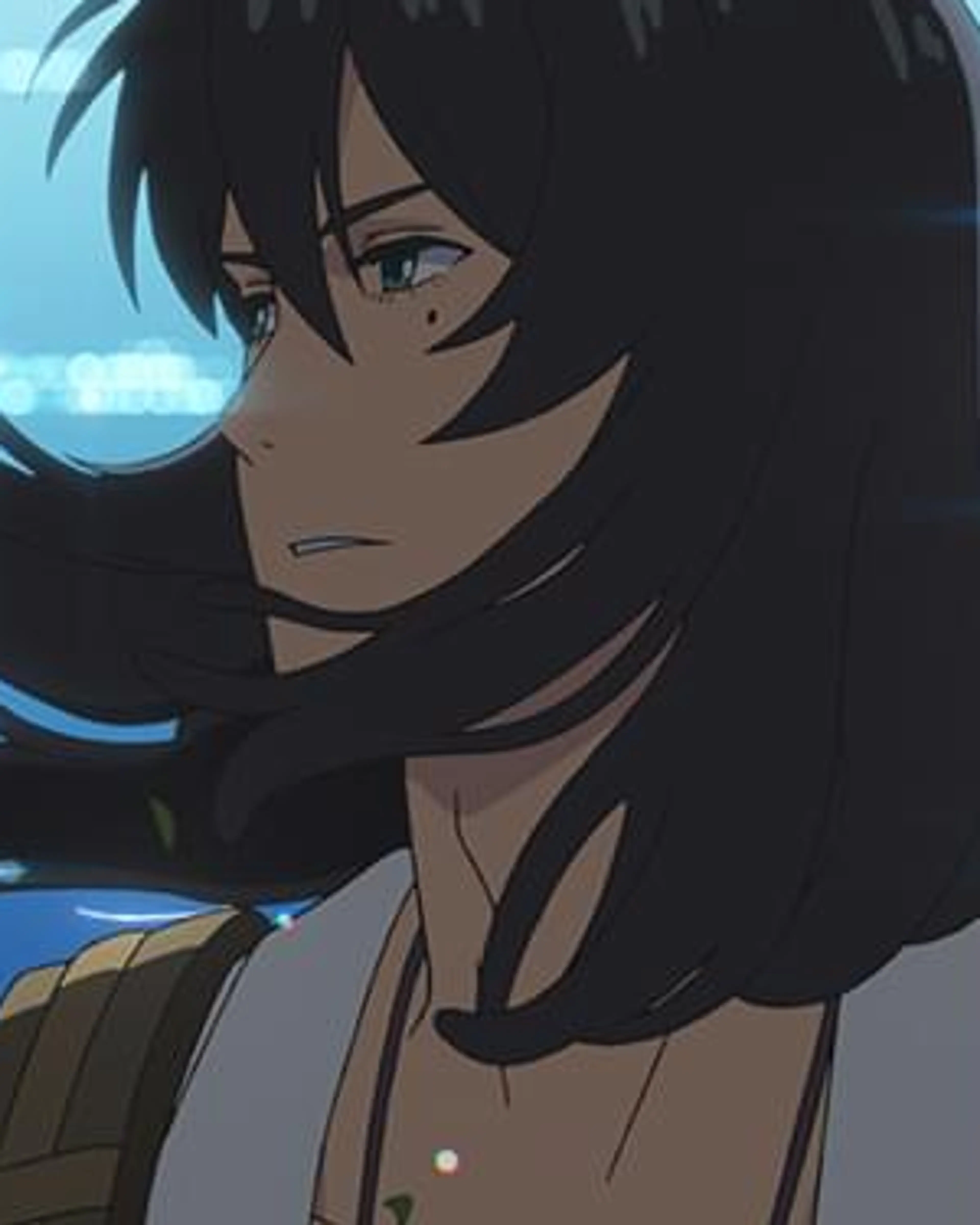 Souta Munakata looks back with his face clearly visible.