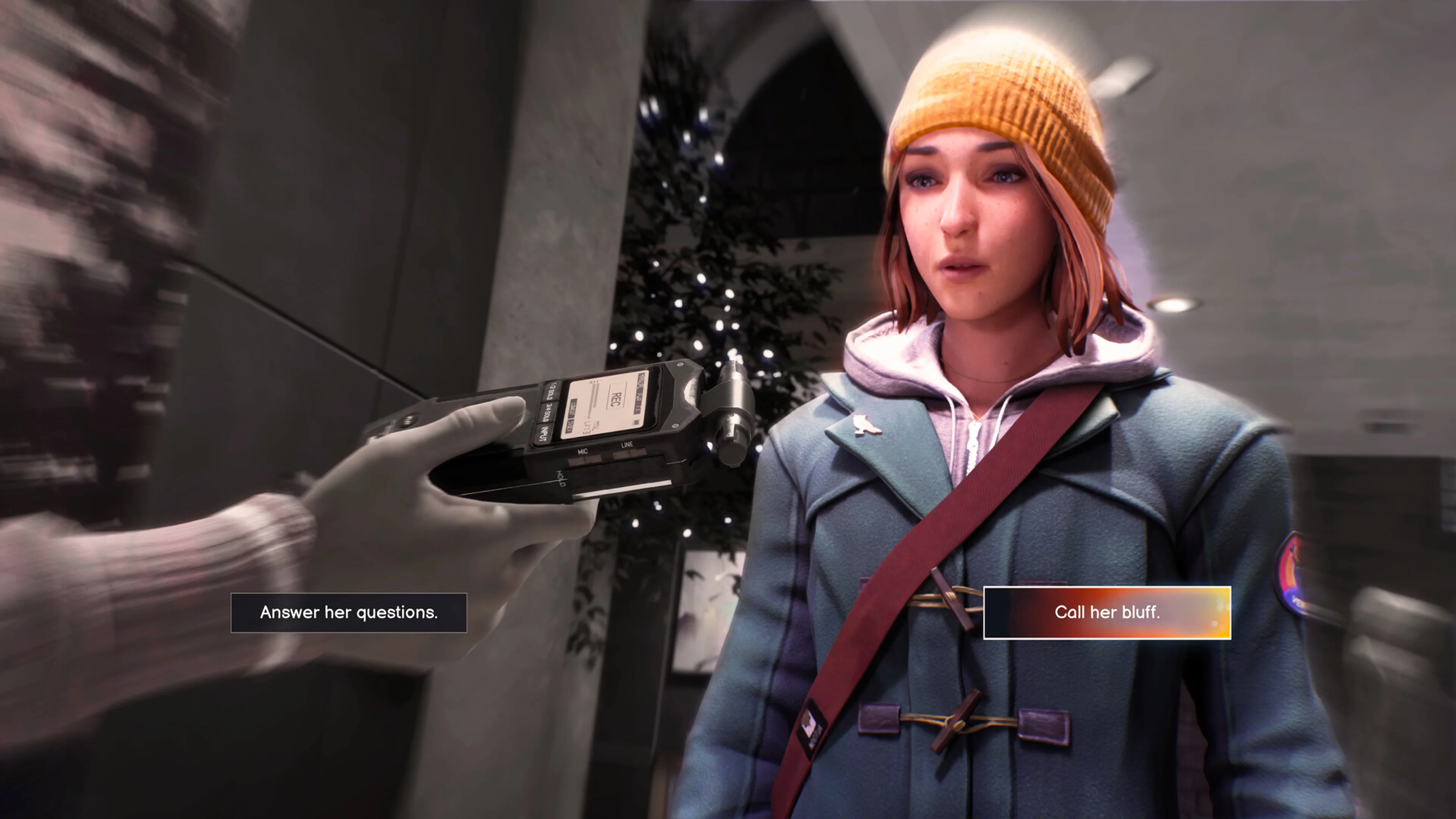 A dialogue choice appears while Max talks with Safi in Double Exposure.