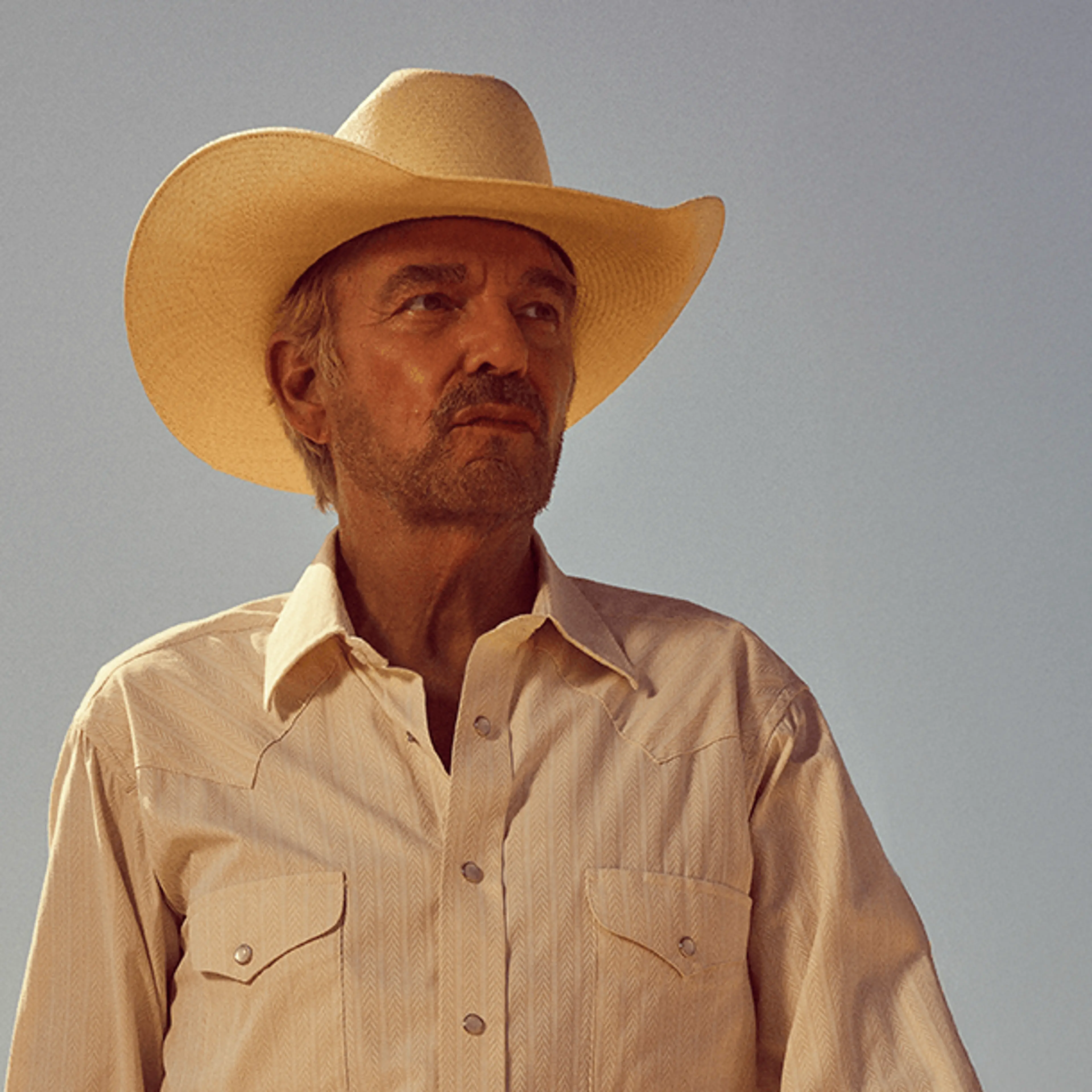 Billy Bob Thornton as Tommy Norris, wearing a white cowboy hat in Landman.