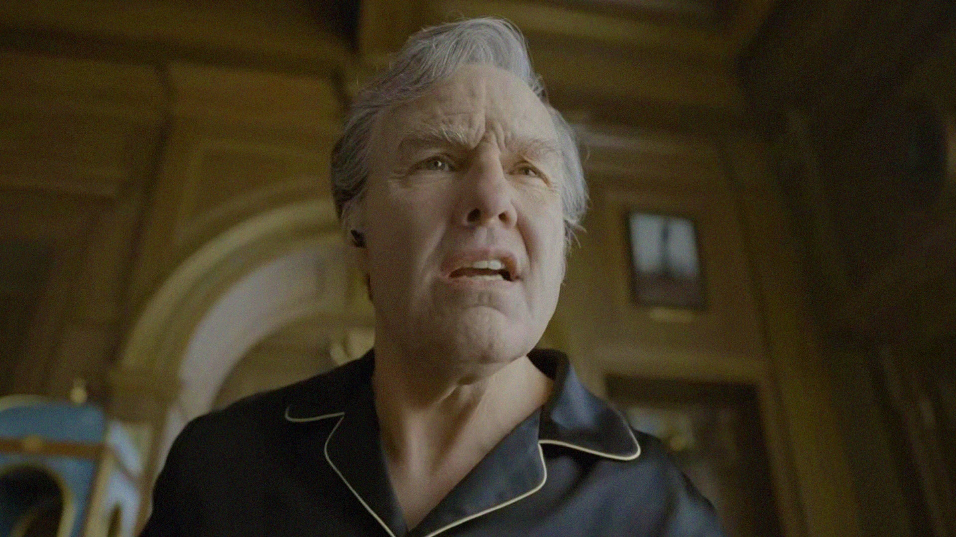 Tom Cruise appears transformed as Digger Rockwell in the Digger trailer.