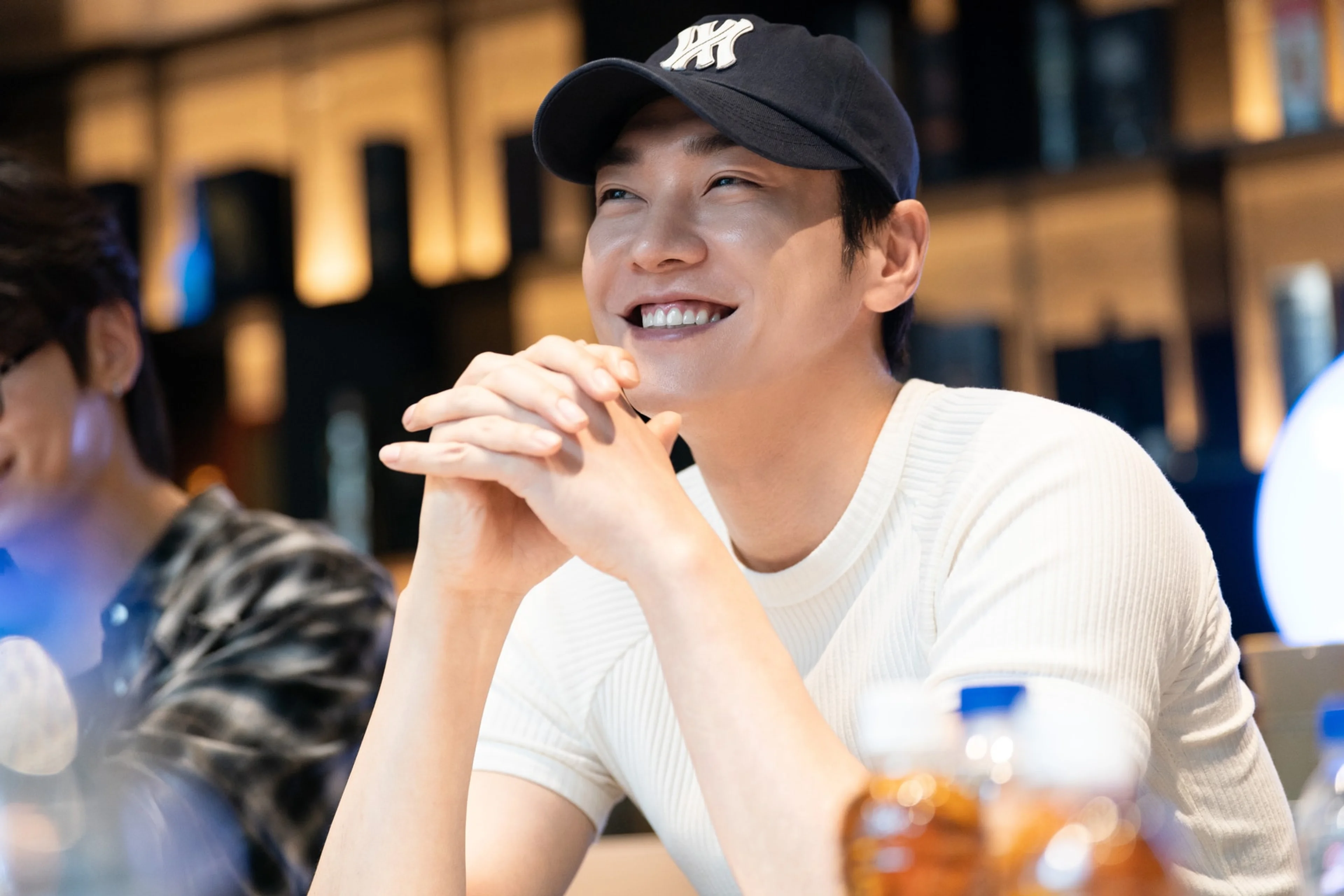 Kim Young-kwang smiles during the Take Charge of My Heart script reading.