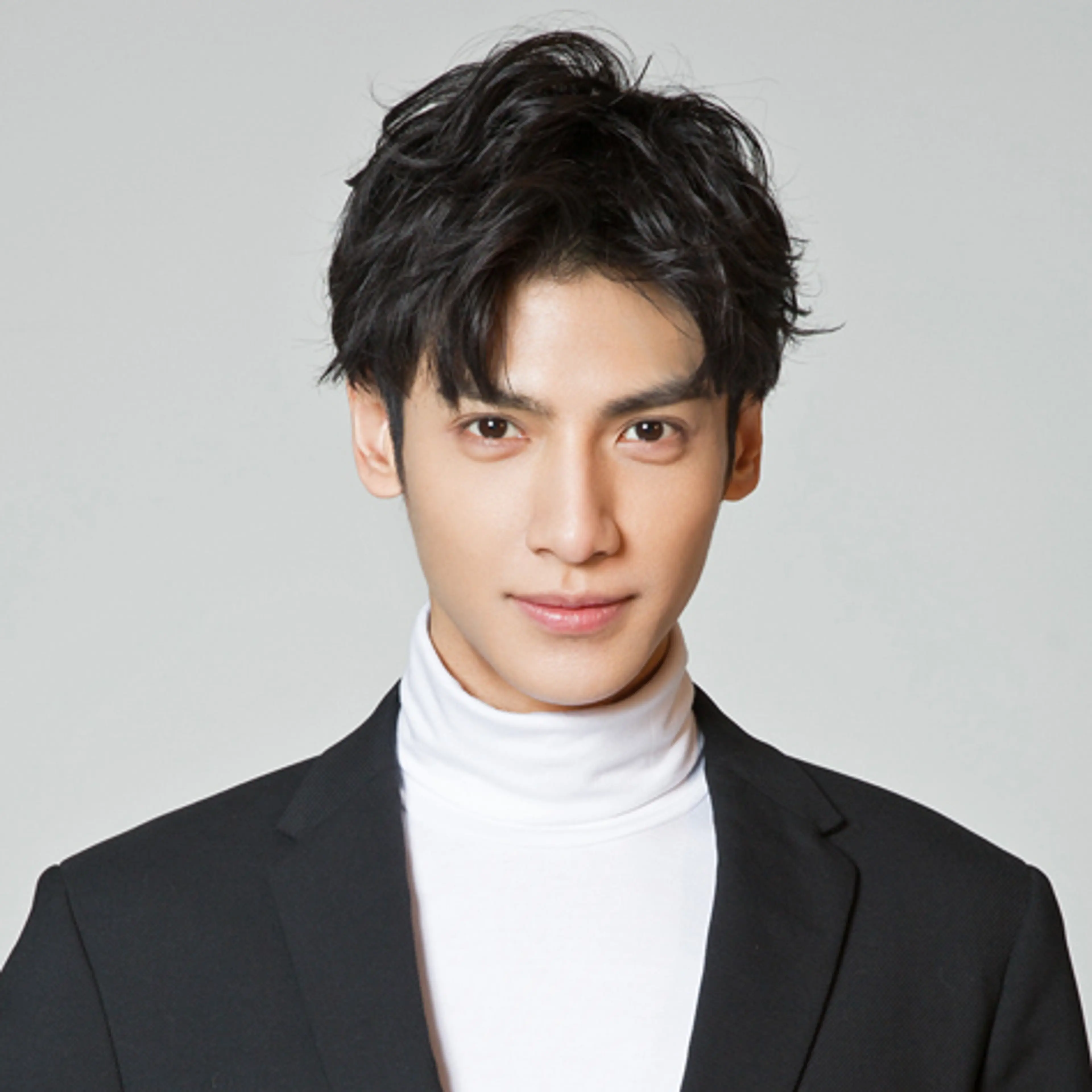Luo Yunxi in his WeTV actor portrait.