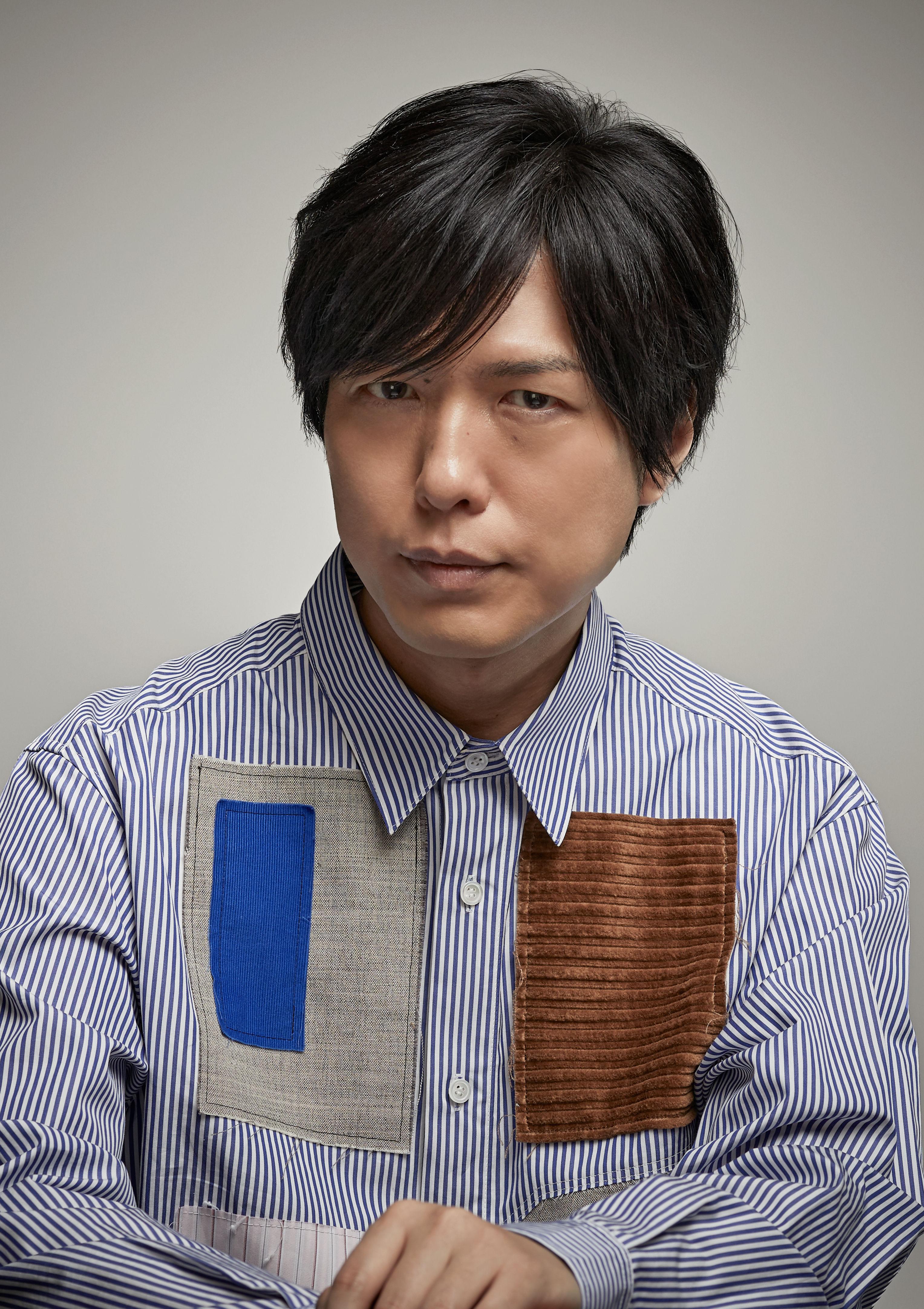 Hiroshi Kamiya in an official Aoni Production portrait.