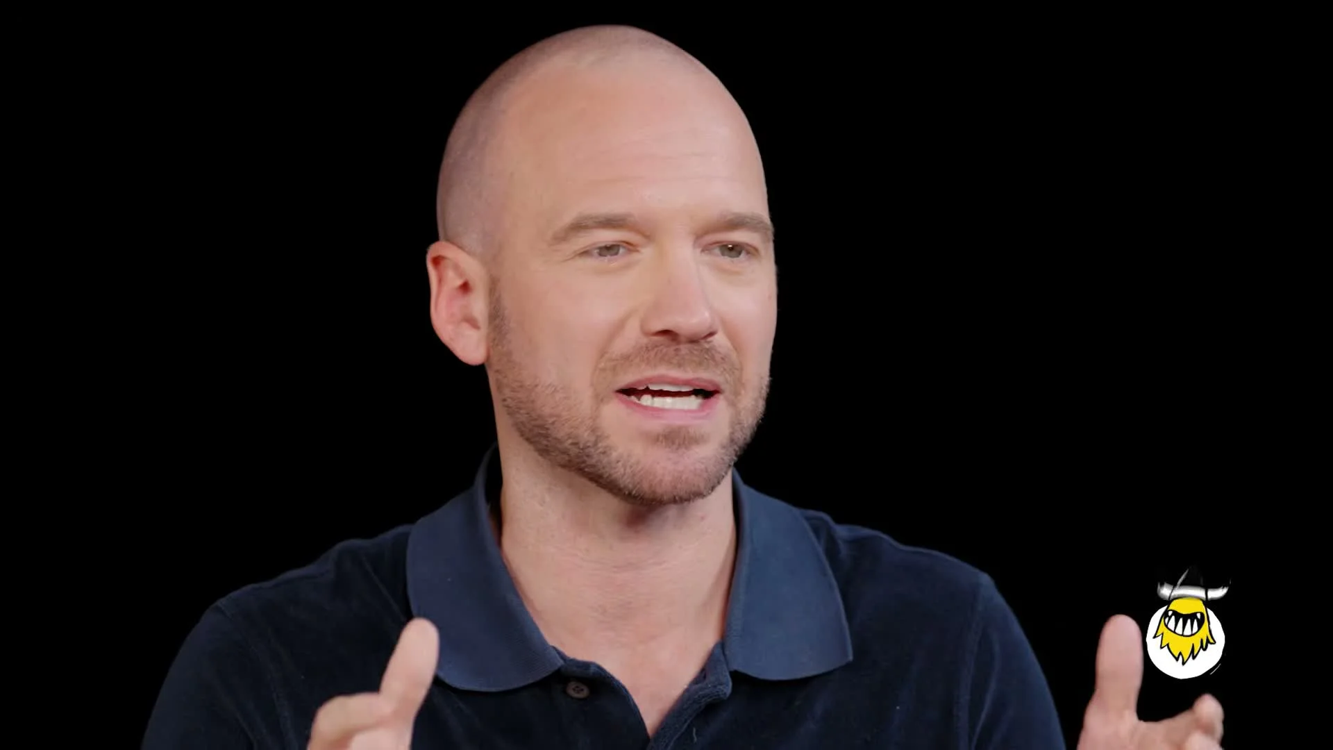 Sean Evans asks Mikey Madison about playing a character with technical expertise on Hot Ones.