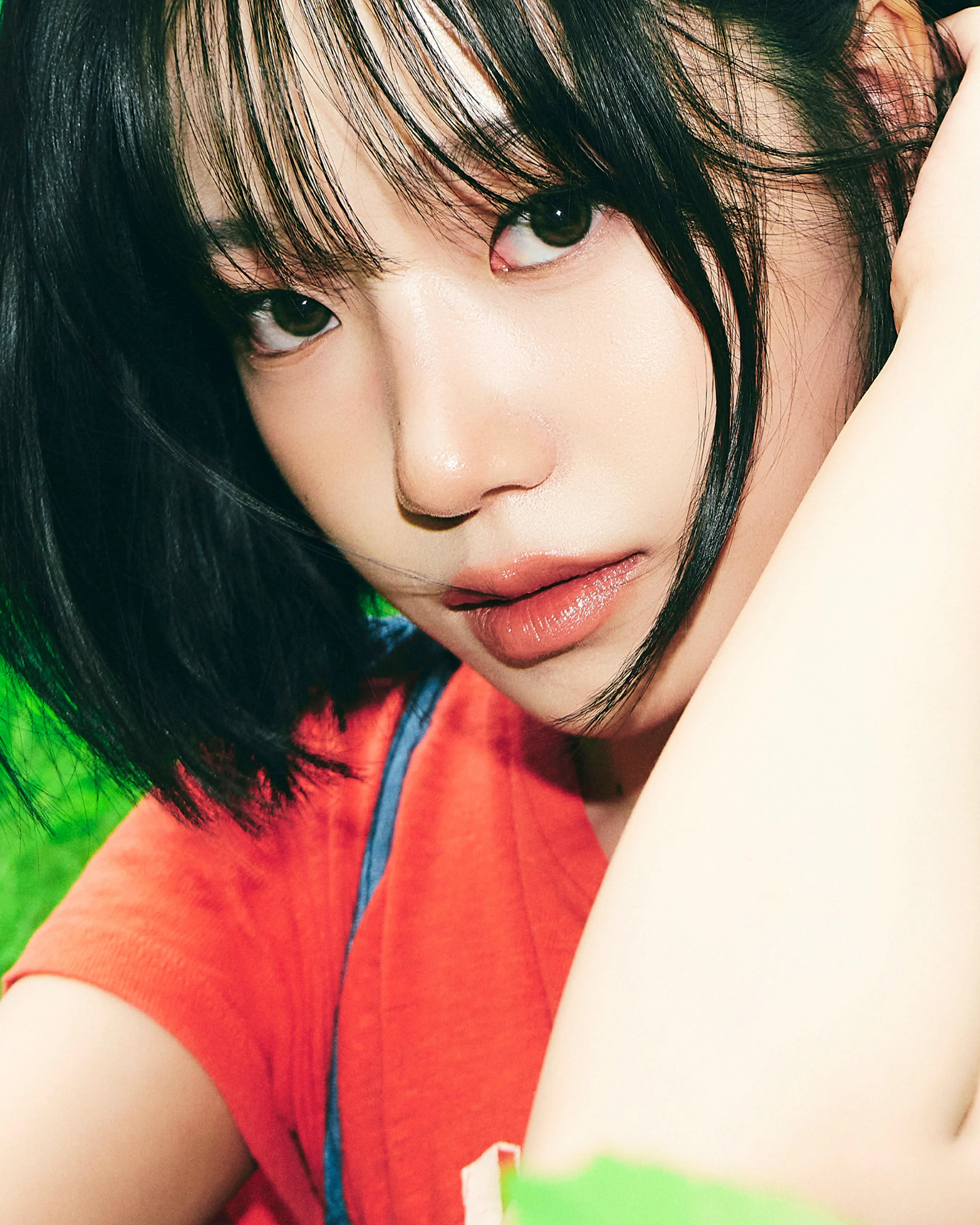 Jo Yu-ri in a sharp, close-up agency portrait.