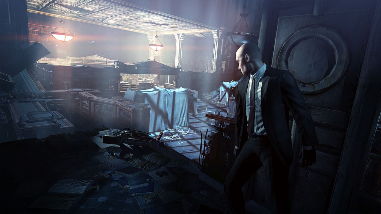 Agent 47 studies a room from inside an ornate building.