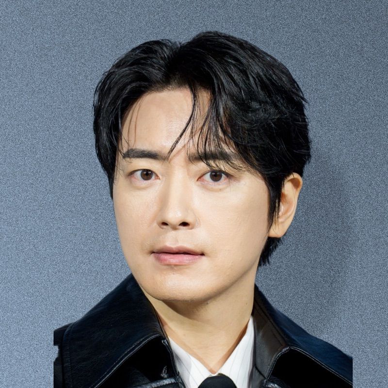 Lee Jun-hyuk portrait.