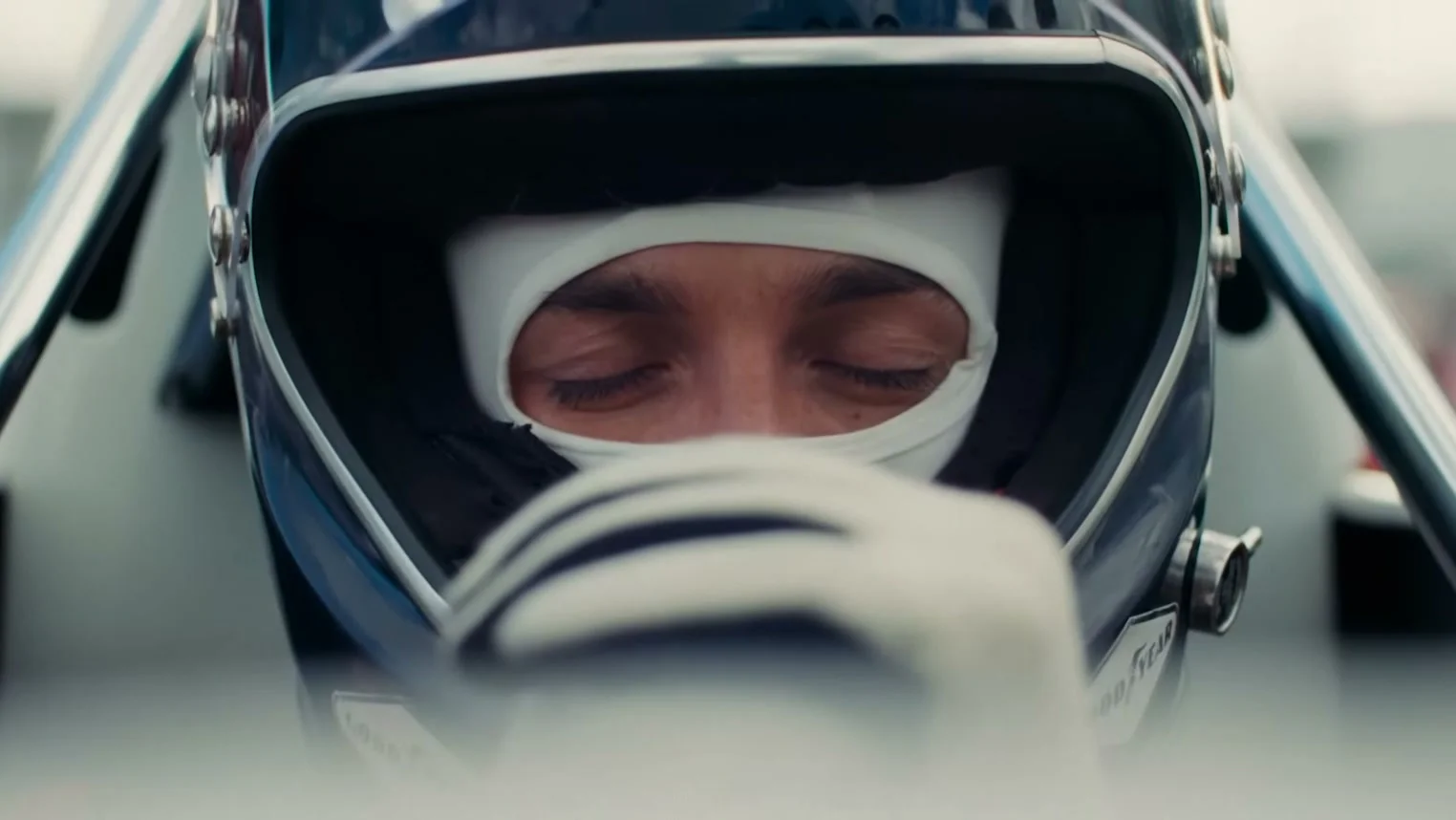 Rémi Goulet wears a racing helmet as Gilles Villeneuve.