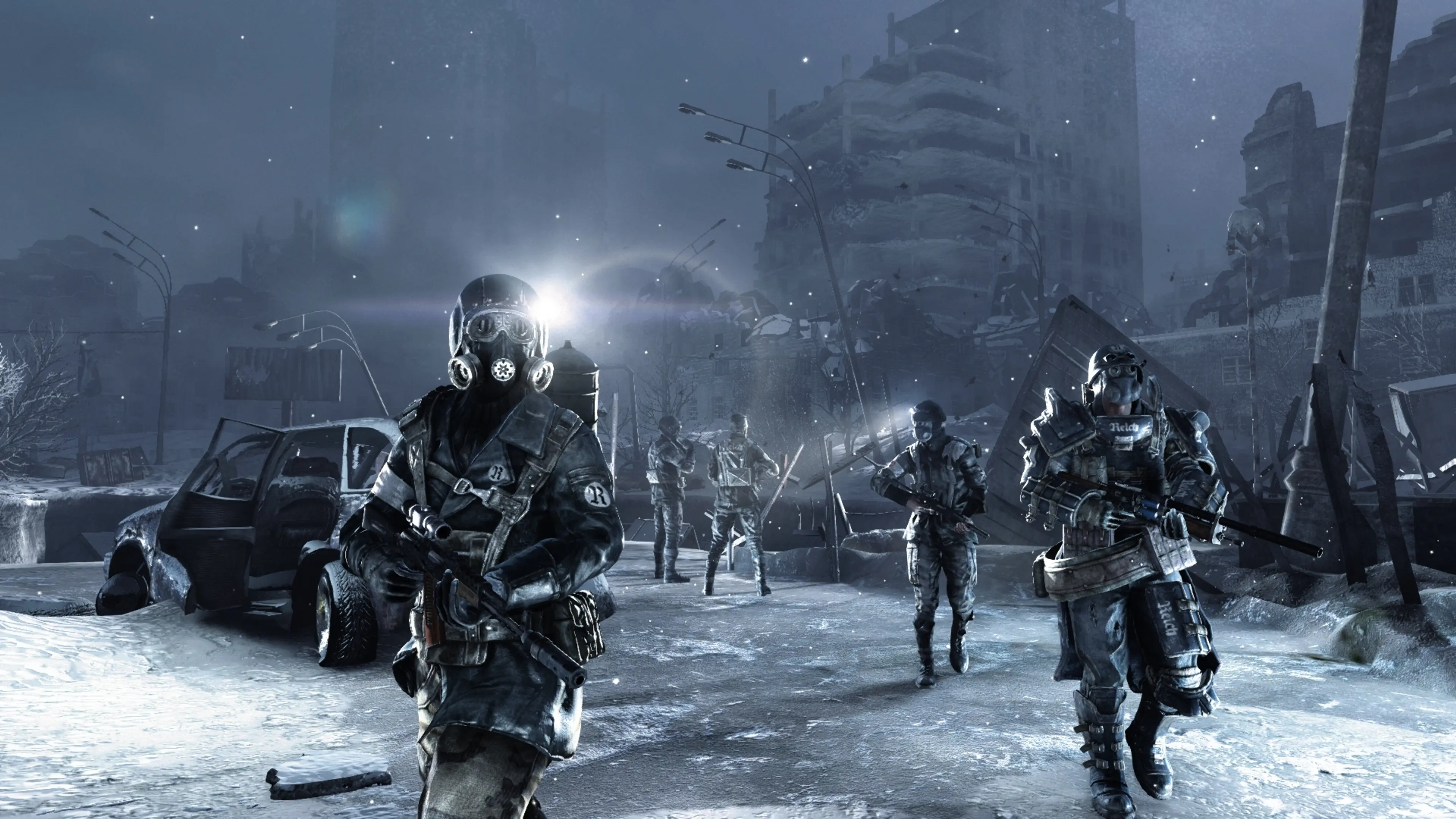 Masked soldiers walk through the snowy ruins of Moscow in Metro 2033 Redux.