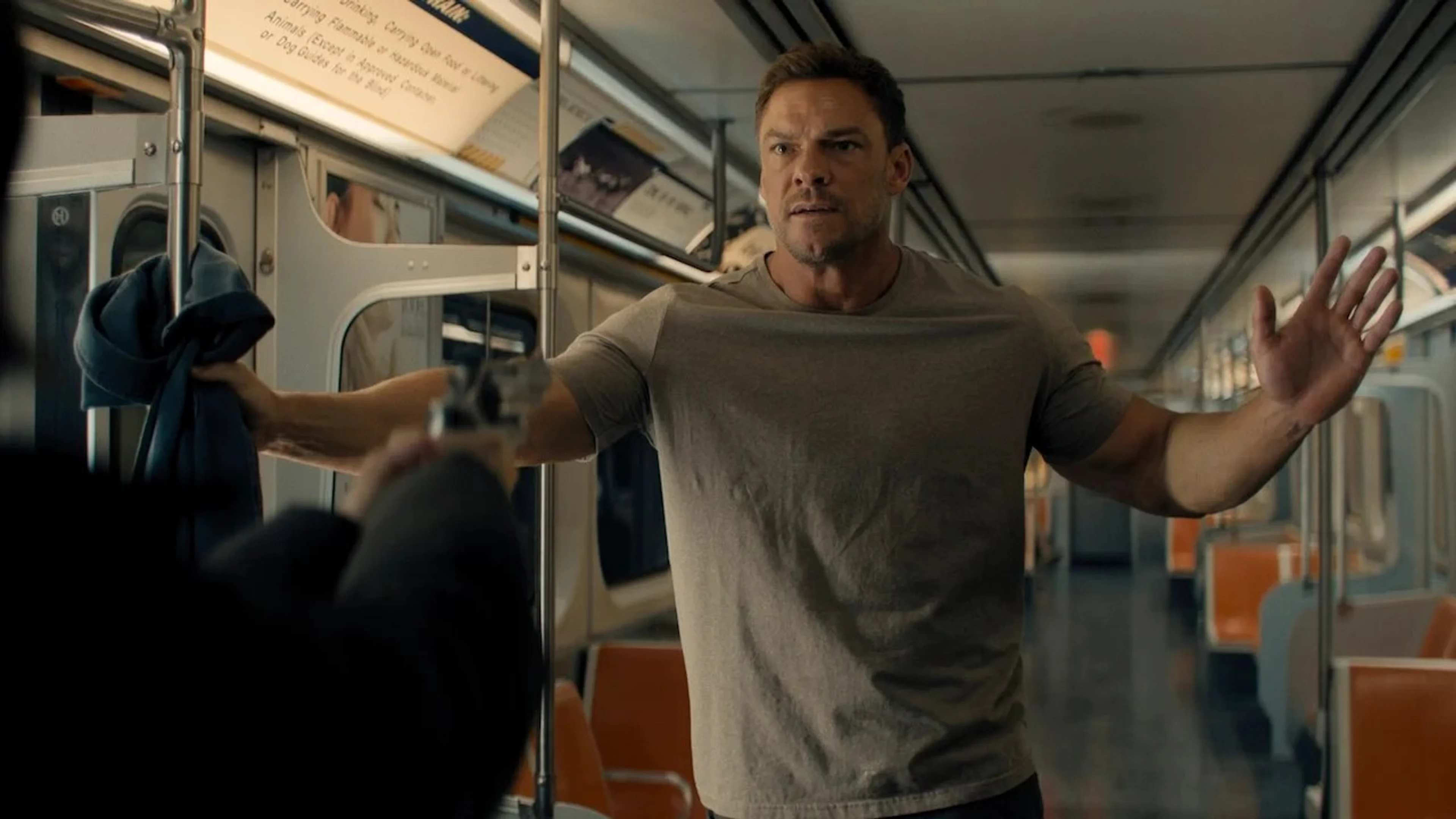Alan Ritchson as Jack Reacher in a Season 4 still