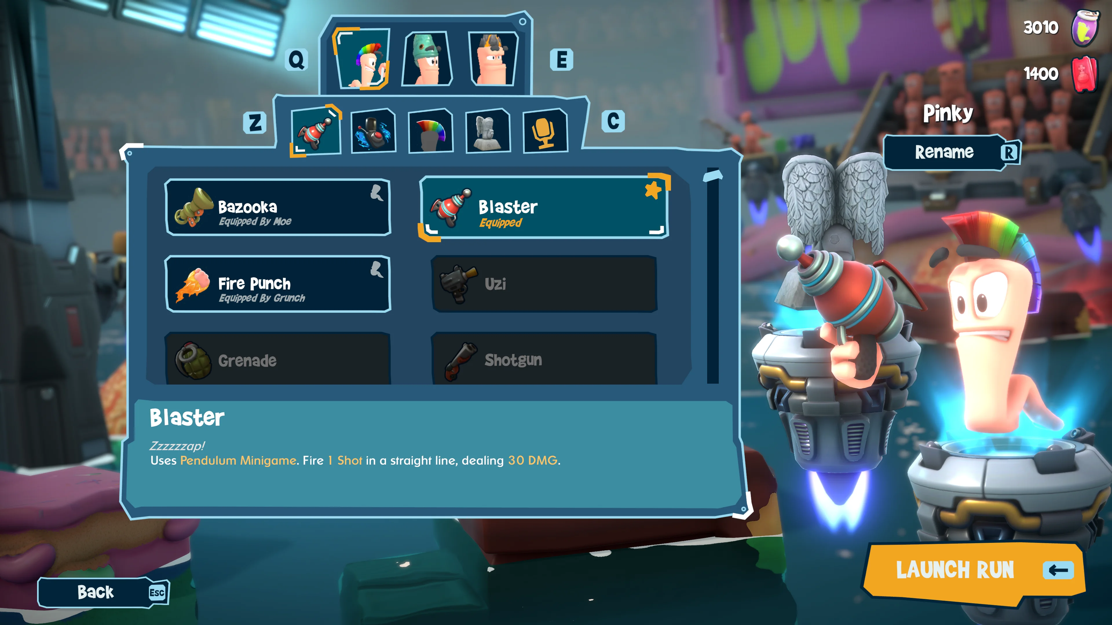 A customized Worm stands beside a loadout menu containing the Bazooka, Blaster, and Fire Punch.