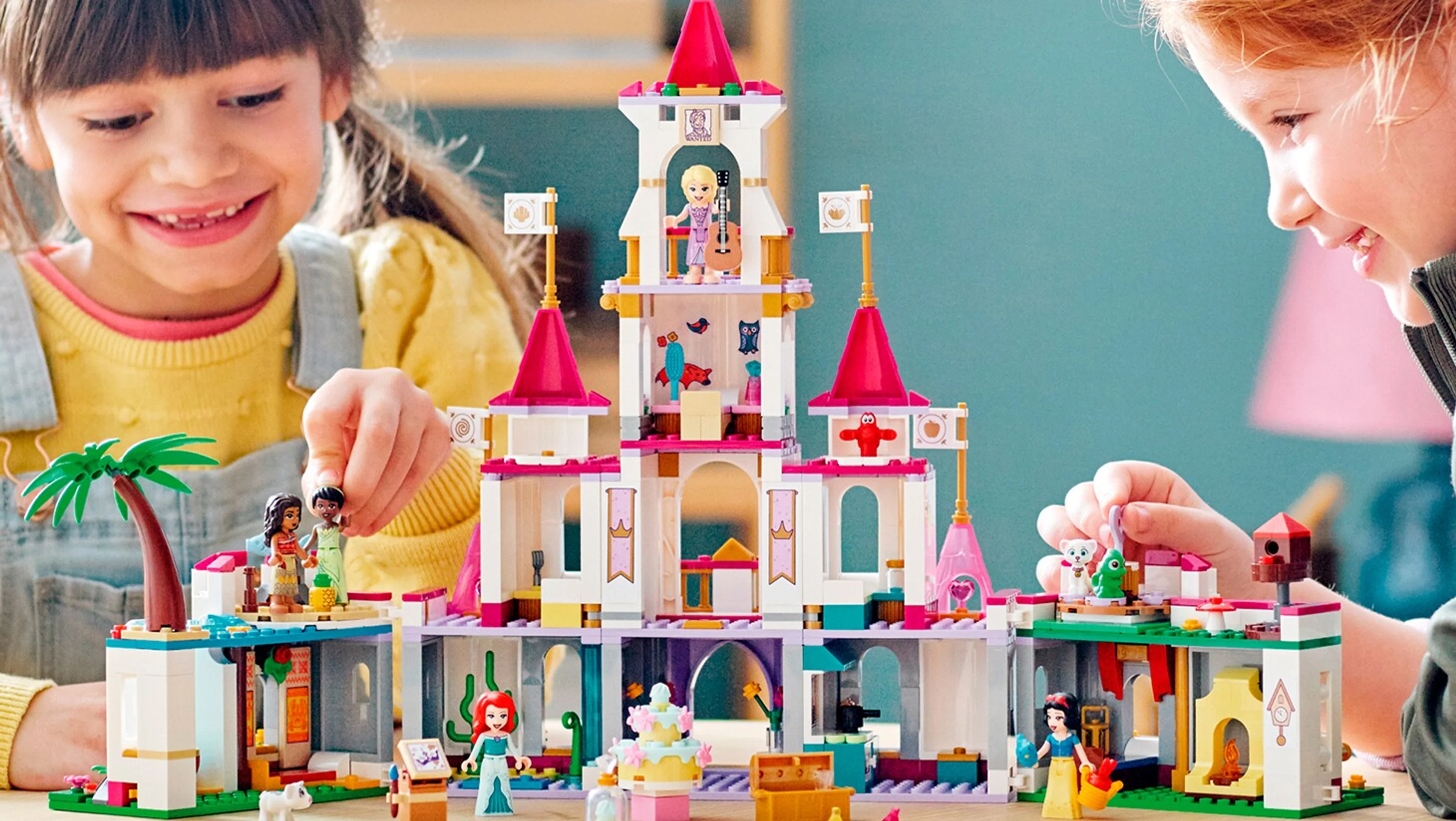 Children play with a set featuring several Disney Princess characters