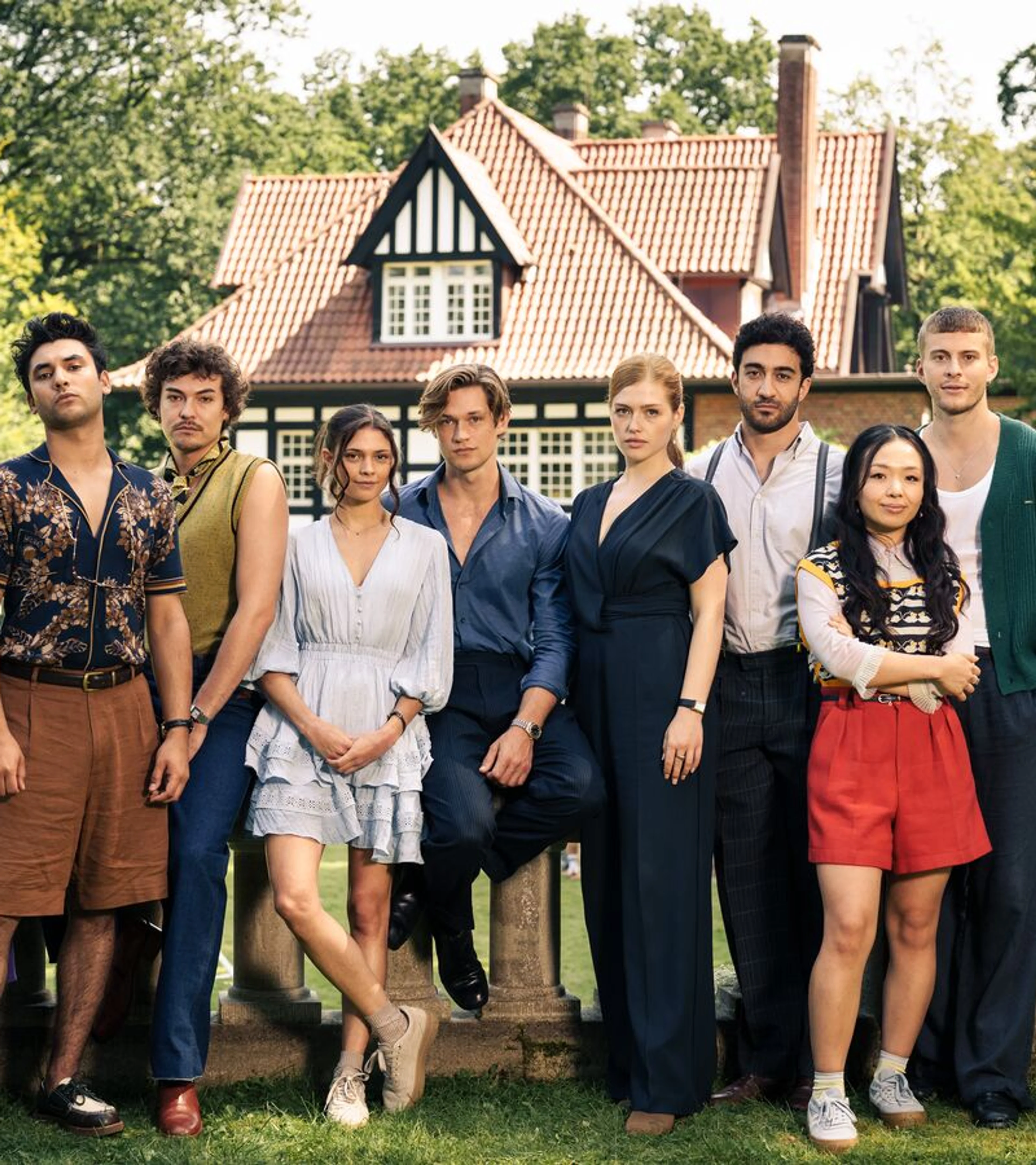 Maxton Hall: The World Between Us