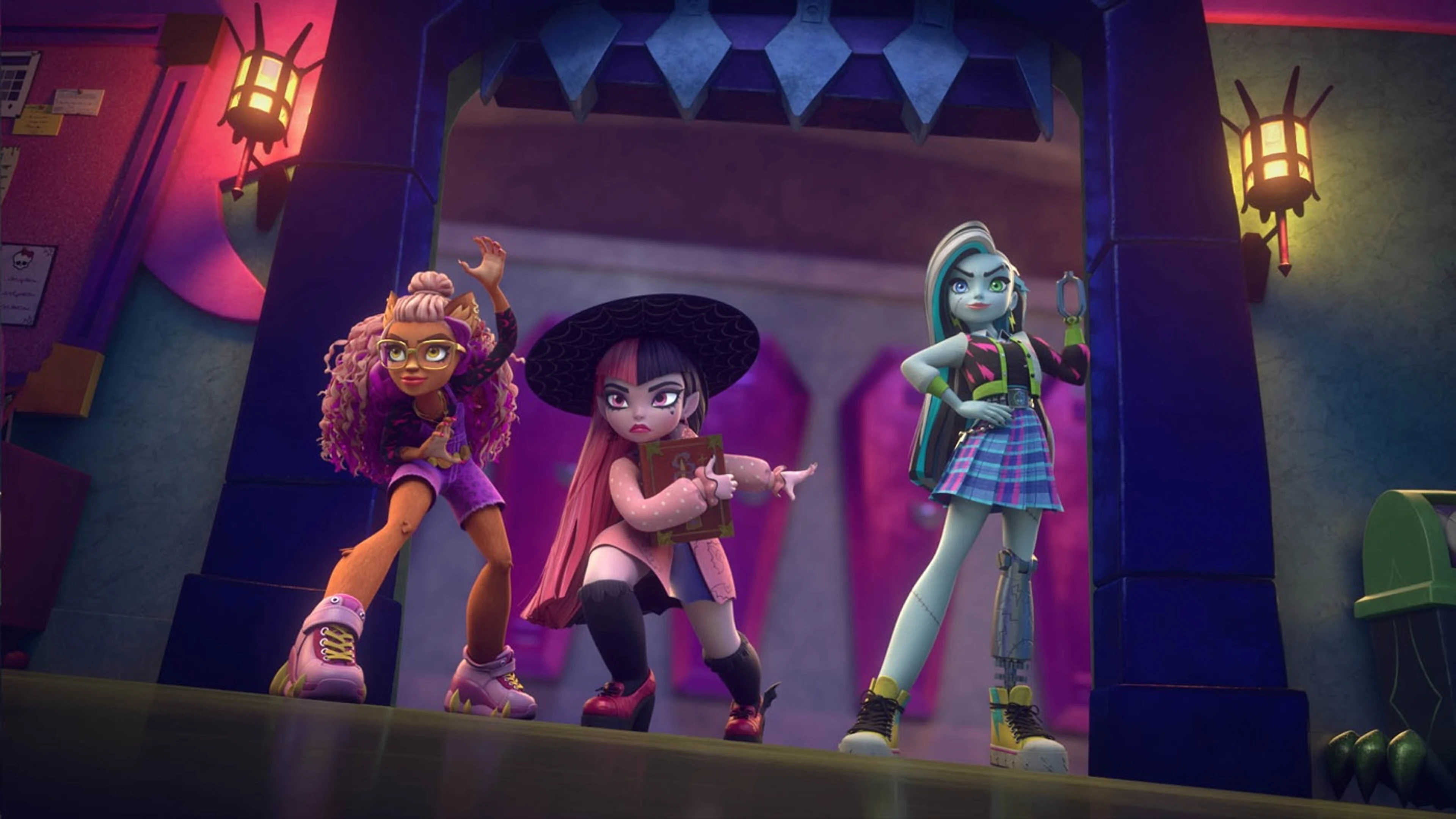 Clawdeen, Draculaura, and Frankie in the 2022 animated series.