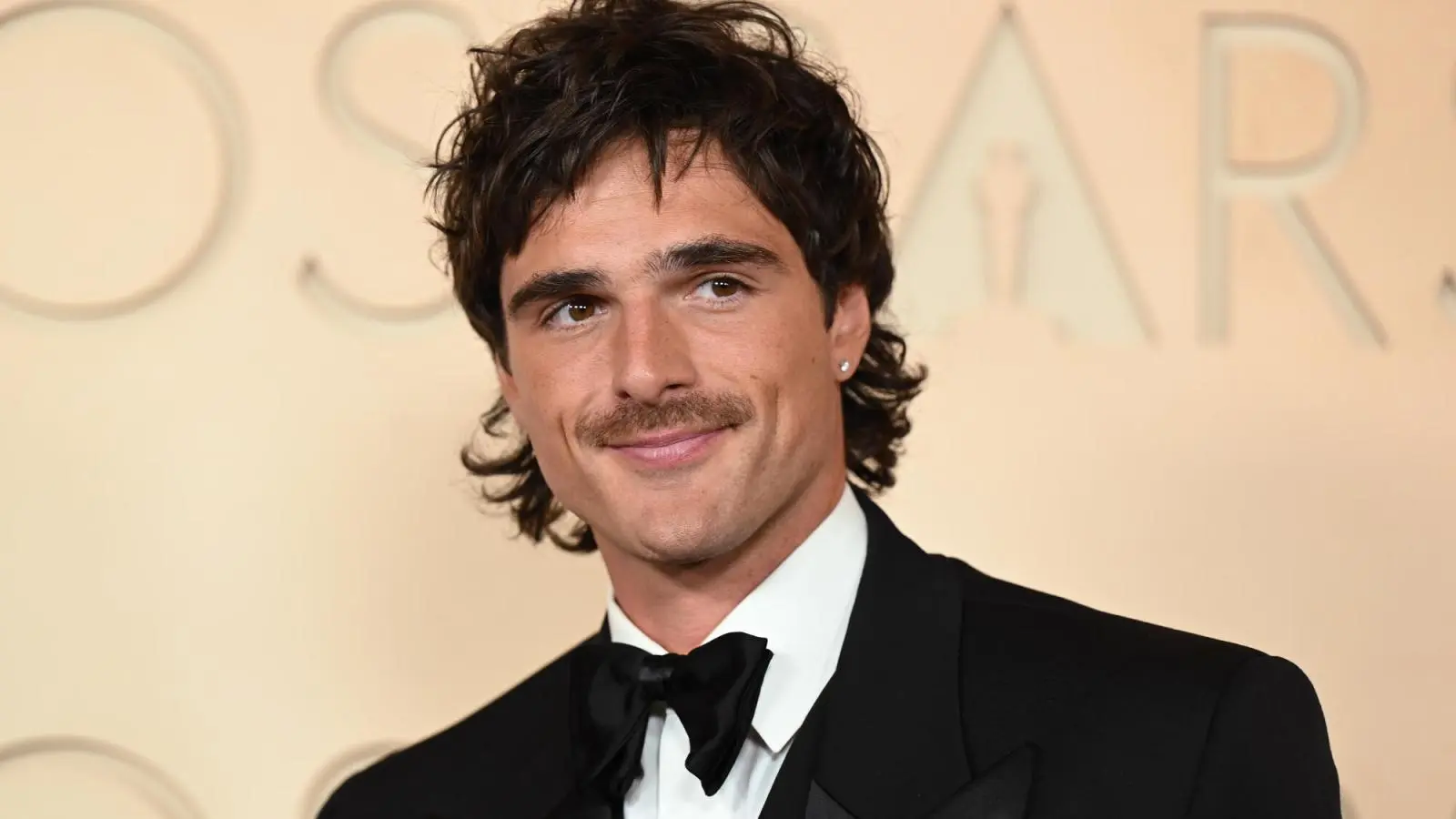 Jacob Elordi Could Join Scarlett Johansson in Ari Aster's Scapegoat