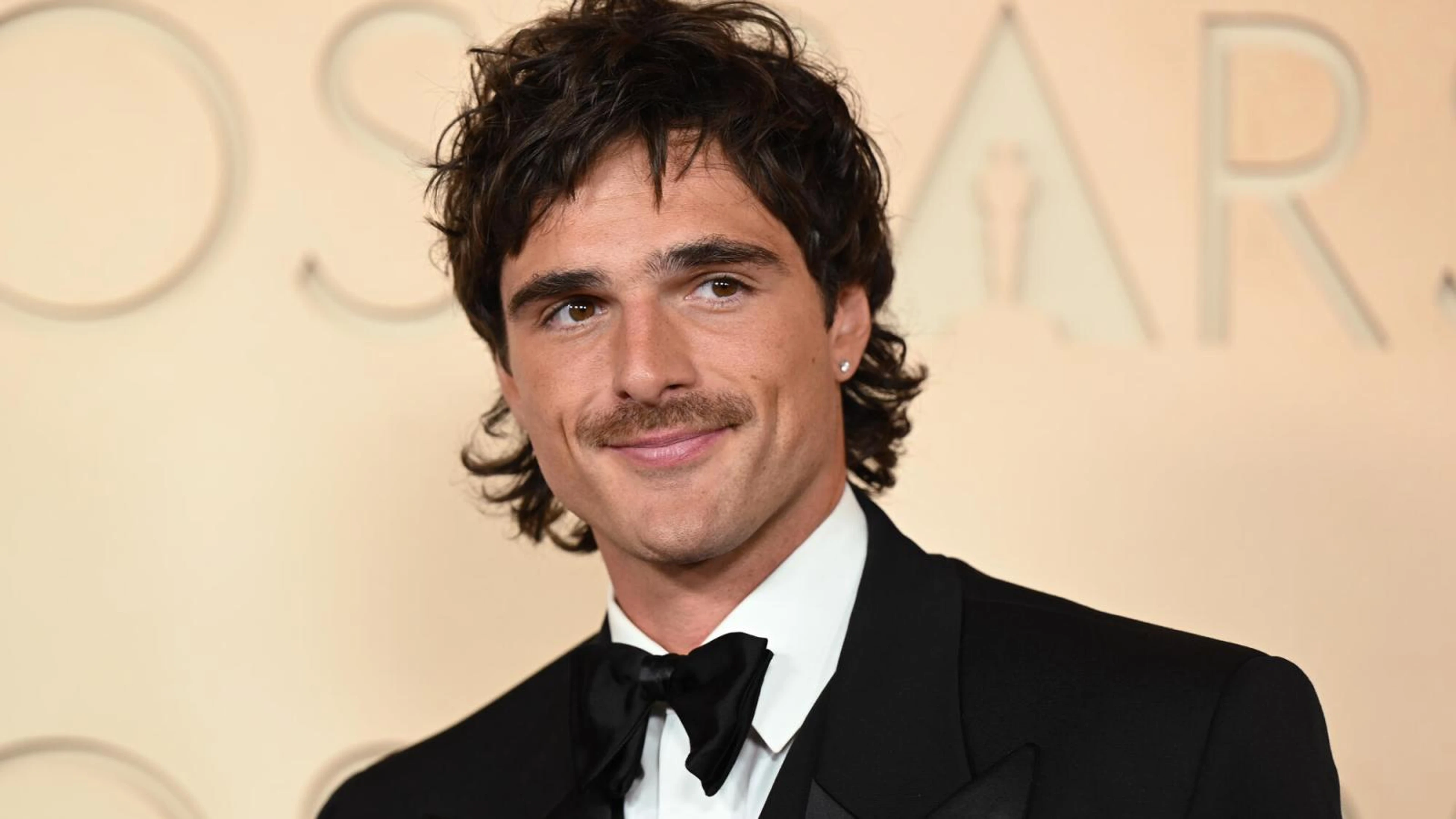 Jacob Elordi Could Join Scarlett Johansson in Ari Aster's Scapegoat