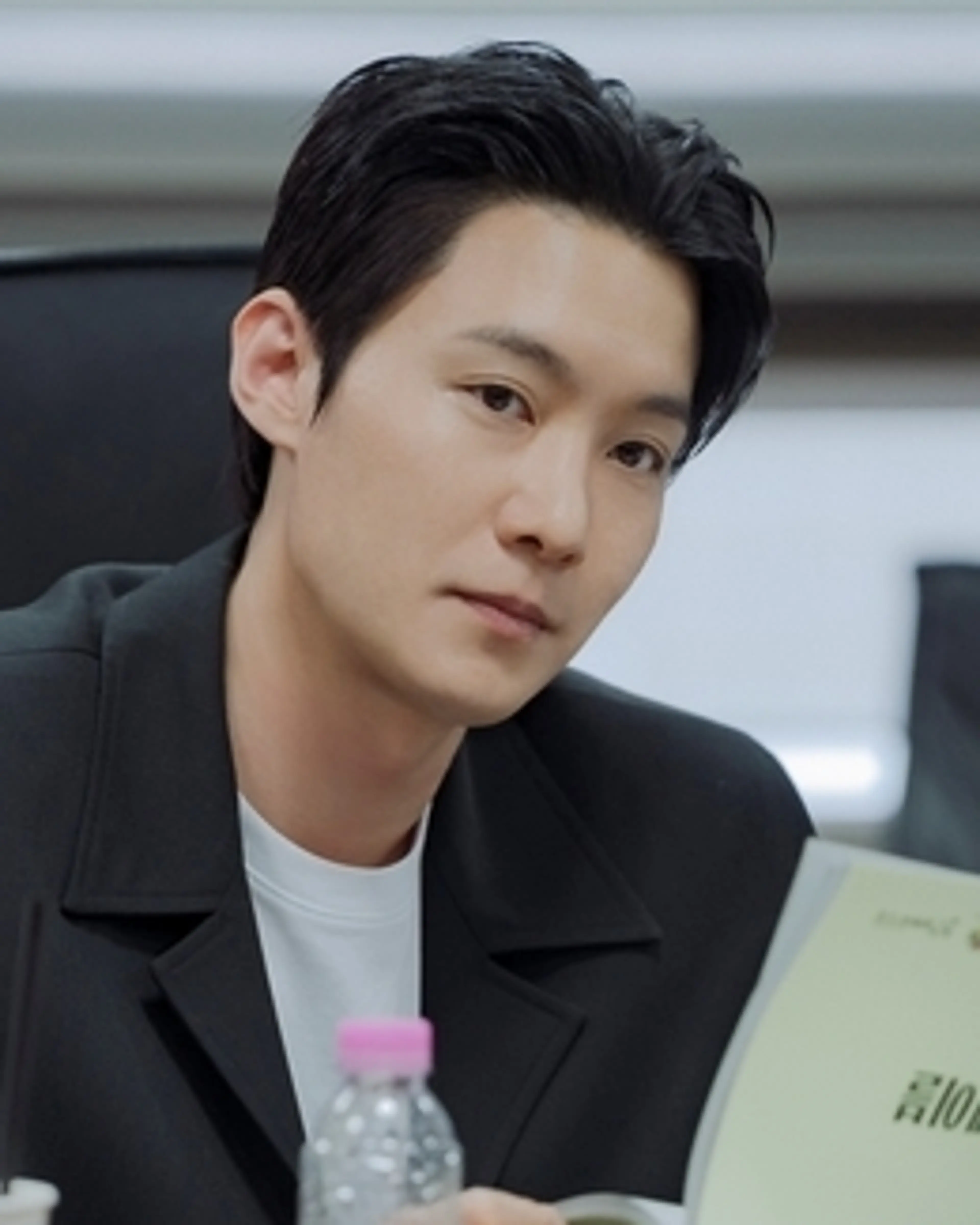 Chang Ryul at the Final Table script reading.