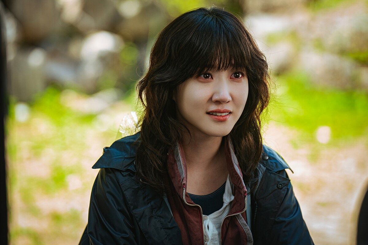Park Eun-bin as neurosurgeon Jeong Se-ok in Hyper Knife.